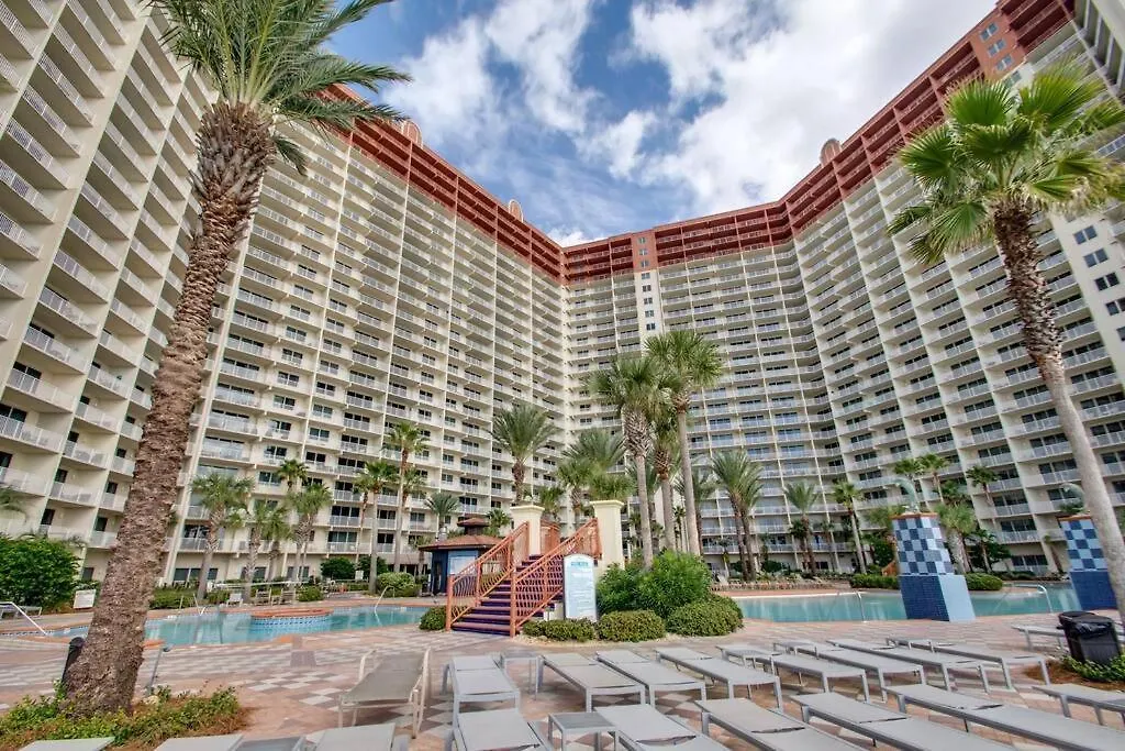Apartment Pineapple Paradise, Beach Front, Newly Renovated, Sleeps 6 Panama City Beach United States