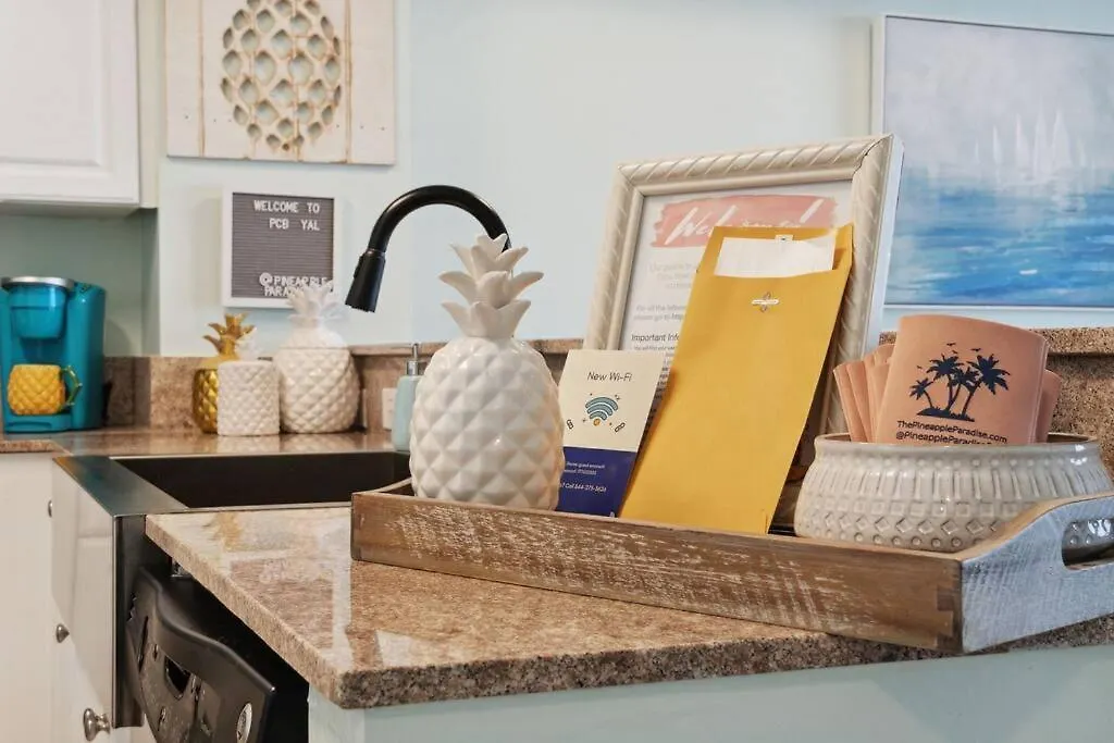 Apartment Pineapple Paradise, Beach Front, Newly Renovated, Sleeps 6 Panama City Beach United States