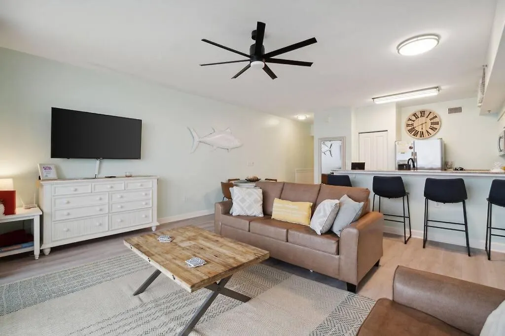 Apartment Pineapple Paradise, Beach Front, Newly Renovated, Sleeps 6 Panama City Beach