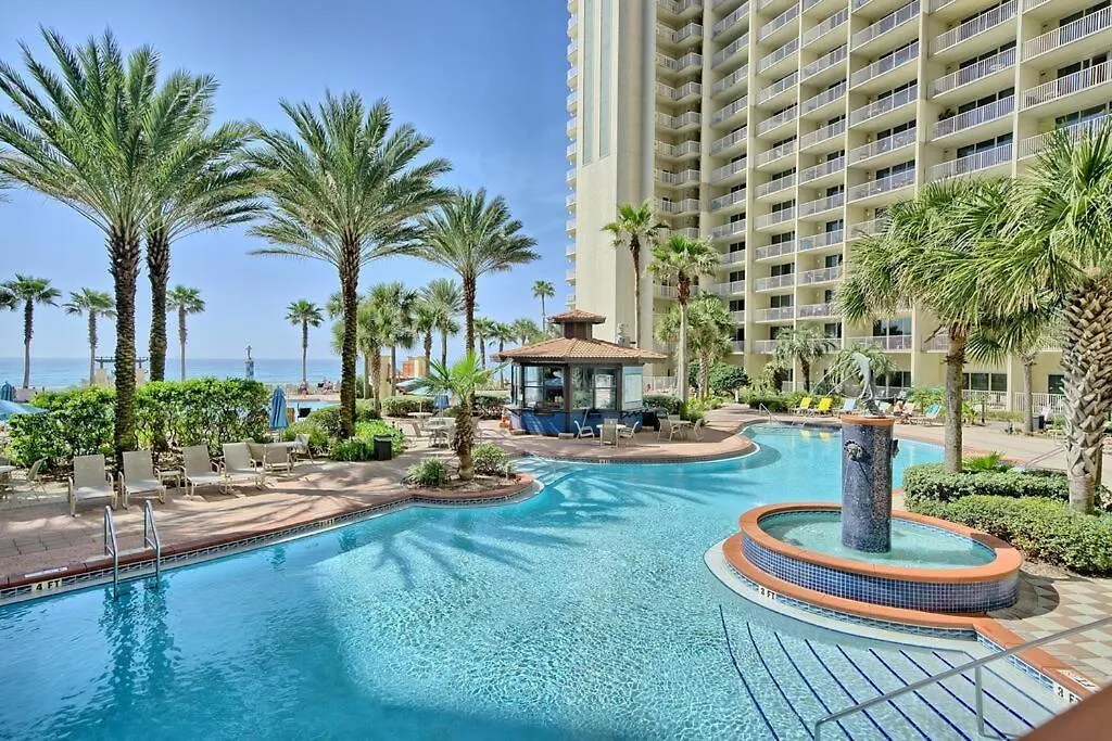 Pineapple Paradise, Beach Front, Newly Renovated, Sleeps 6 Panama City Beach Apartment