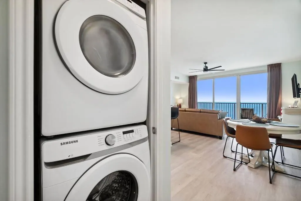 Apartment Pineapple Paradise, Beach Front, Newly Renovated, Sleeps 6 Panama City Beach