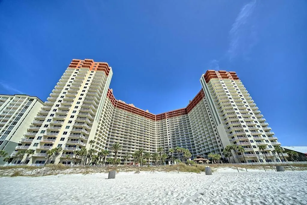Pineapple Paradise, Beach Front, Newly Renovated, Sleeps 6 Панама-Сити 0*,  США